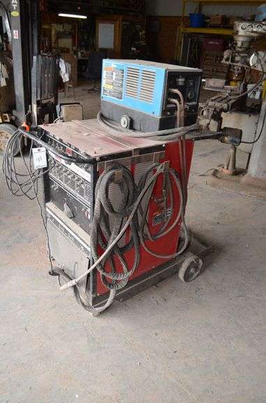 Lincoln Square Wave Tig Welder image