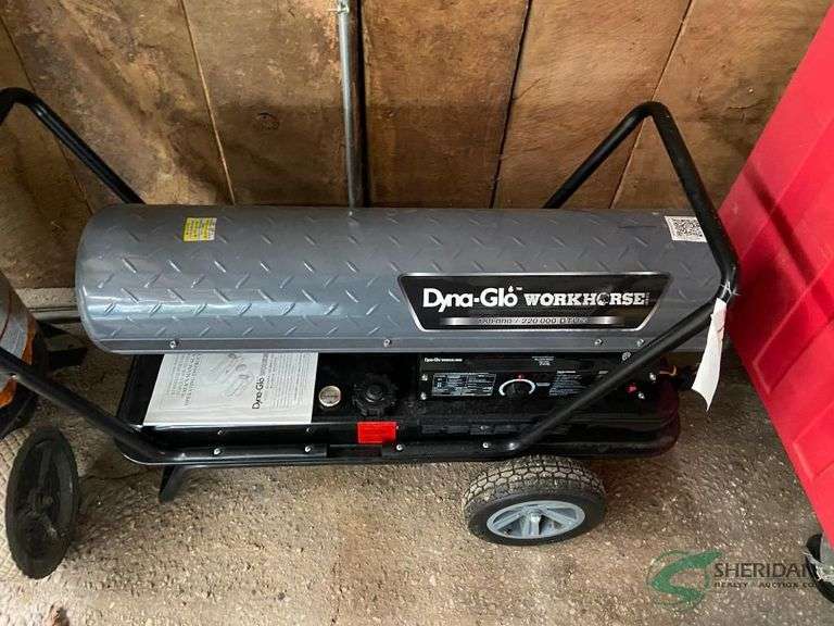 Kerosene heater image