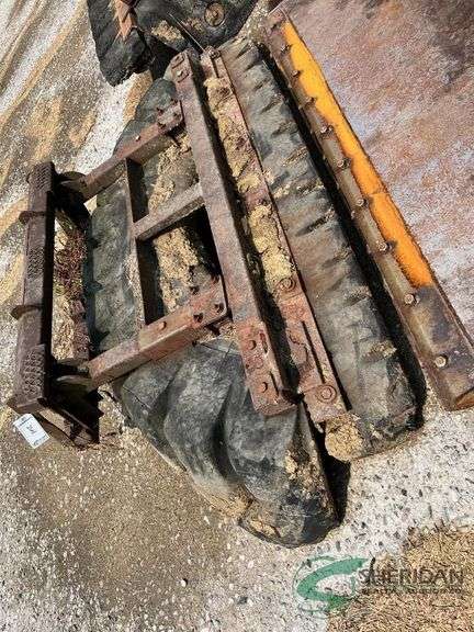 Tire Scraper, Universal Quick attach image