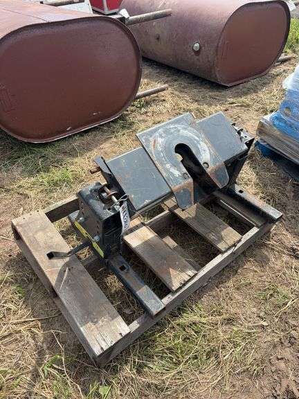 Reese 14K fifth wheel hitch, row:4 image