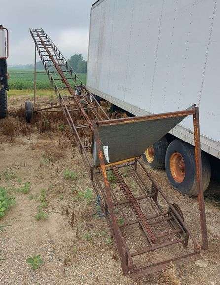 40' Hay Elevator w/ Motor image