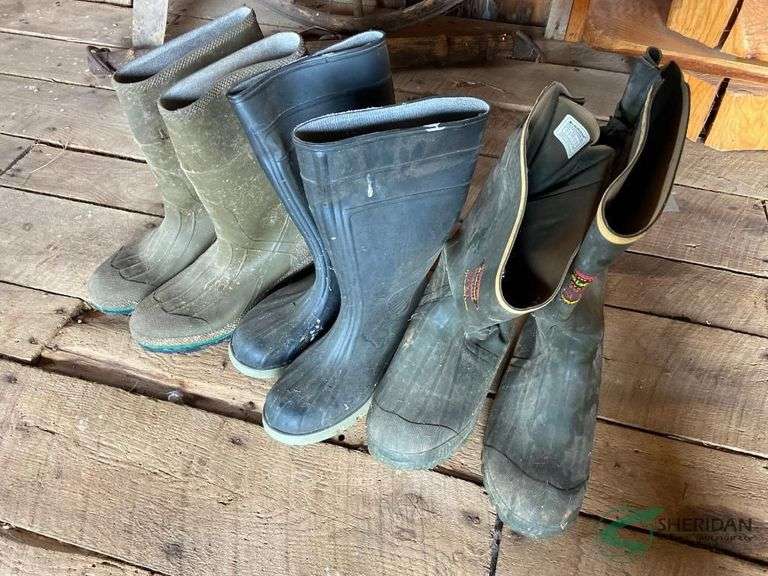 (3) pairs of rubber boots image