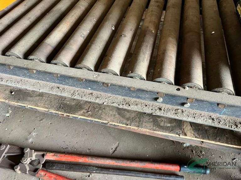 Roller Stand table image