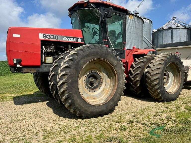 Case IH 9330 tractor, 7,701 hours image