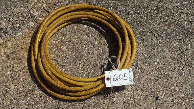 Air Hose 32'± - Yellow image