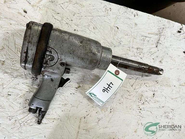 Pneumatic Impact Wrench image