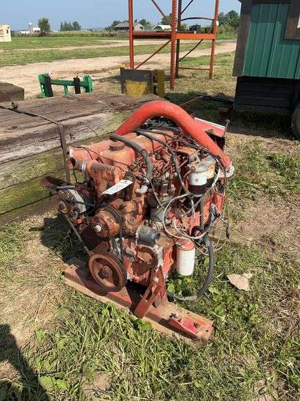 354 Perkins diesel engine out of combine, row:6 image