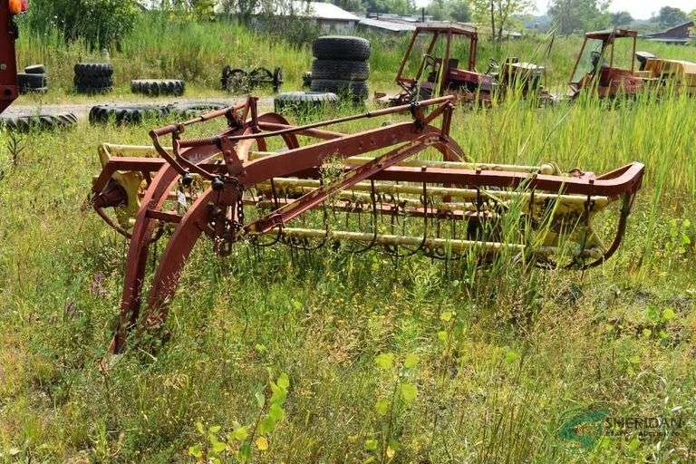 New Holland Hay Rake image