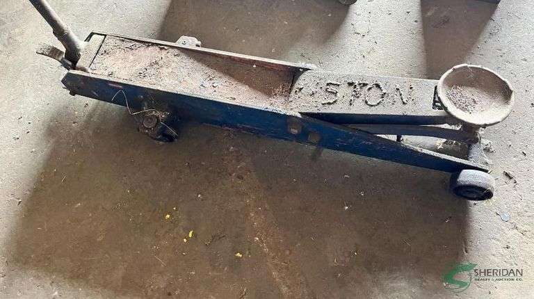 5 Ton hydraulic floor jack image