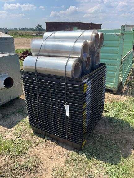 33" x 31" plastic trays on skid (28), row:8 image