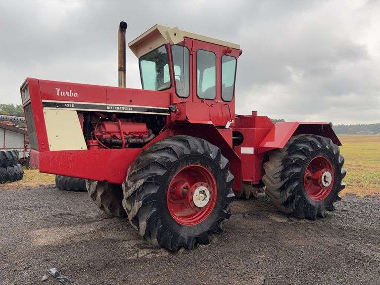 International 4568 Tractor w/ Duals image