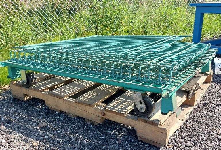 Collapsible Wire Basket on Wheels image