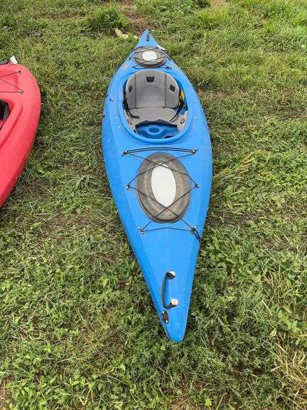 Equino kayak blue, owner states light use & paddle included, row:10 image