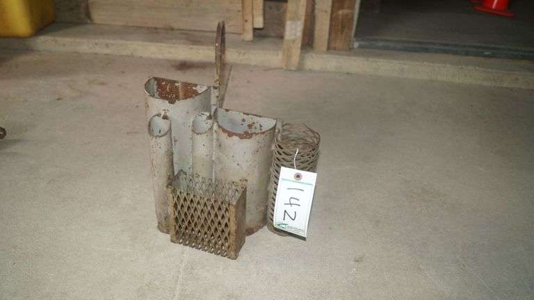 Grease Gun / Tool Holder image