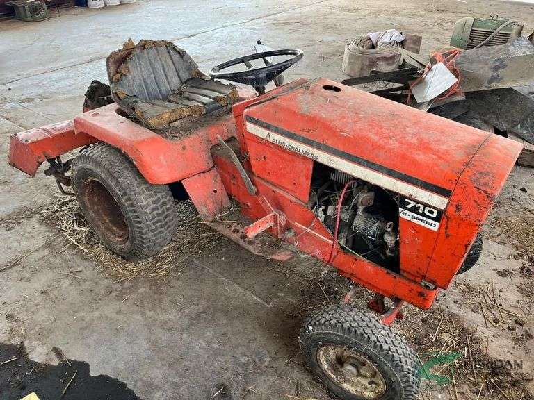 Allis-Chalmers 710 Lawn tractor, not running image