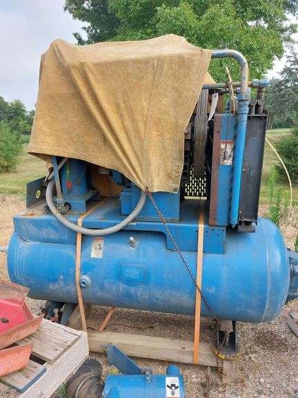 Quincy Air Compressor image