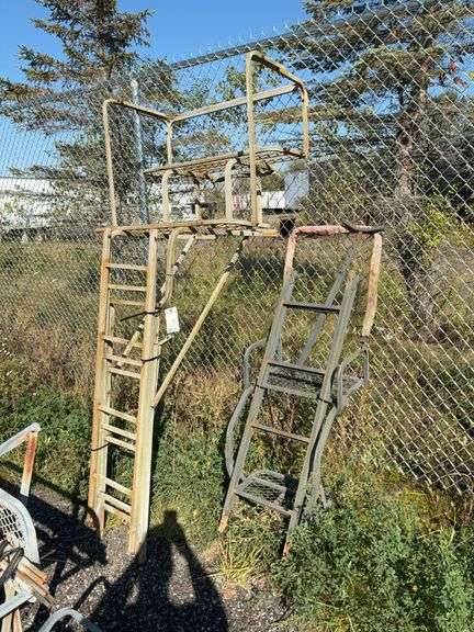 2 ladder tree stands image