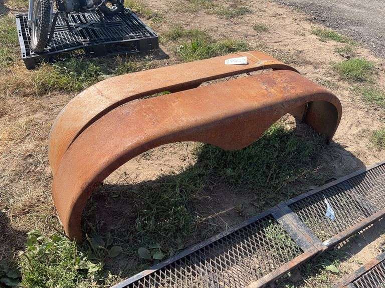 Set of steel tandem axle fenders, row:5 image