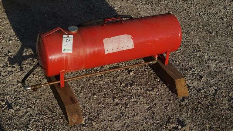 Gravity Flow Fluid Tank image