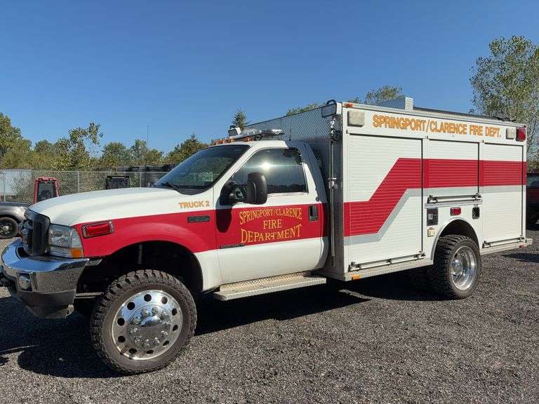 2002  FORD  F-550 image