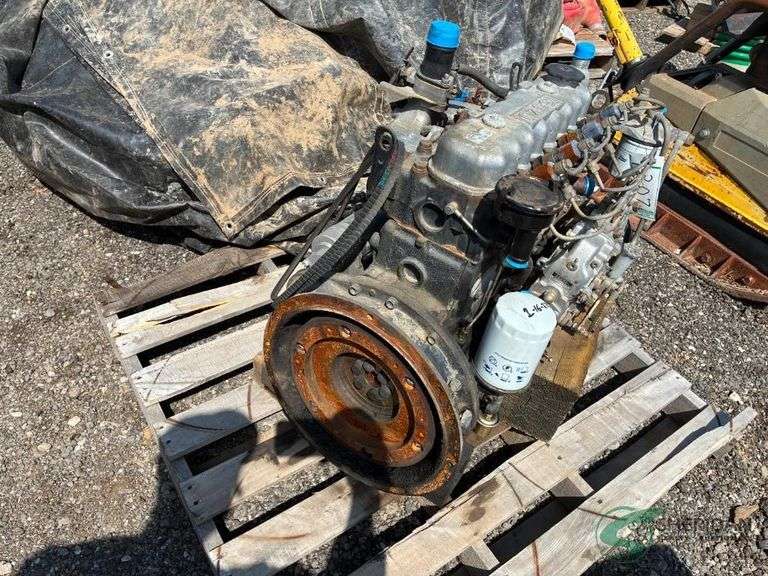 Motor Isuzu C240 image