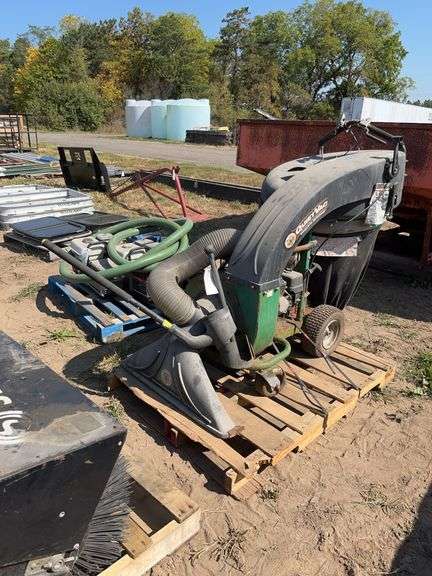 Billy goat walk behind vacuum, row:5 image