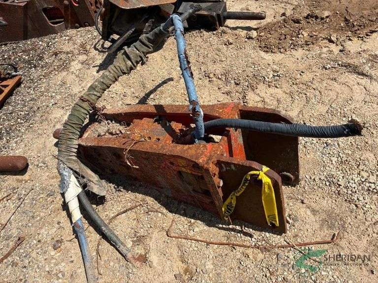 Excavator Concrete Breaker image