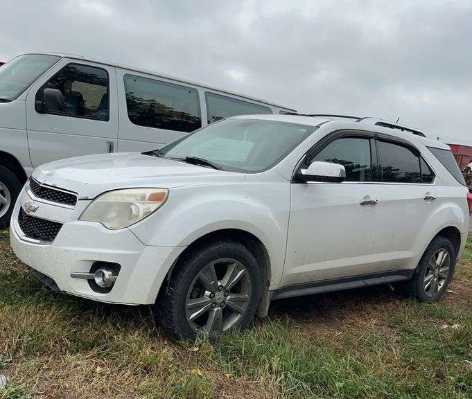 2011 Chevy Equinox, K, row:1 image