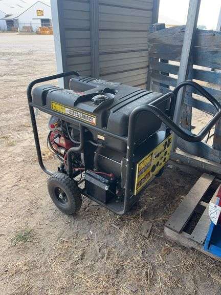 15k watt Generac Generator, bld: green image