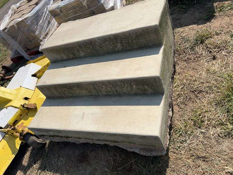 Concrete steps 48" wide & 23" tall, row:4 image