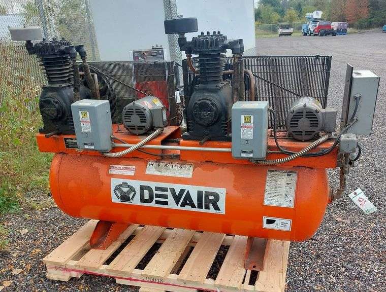 DEVAIR Duplex Air Compressor Unit & Air Dryer image