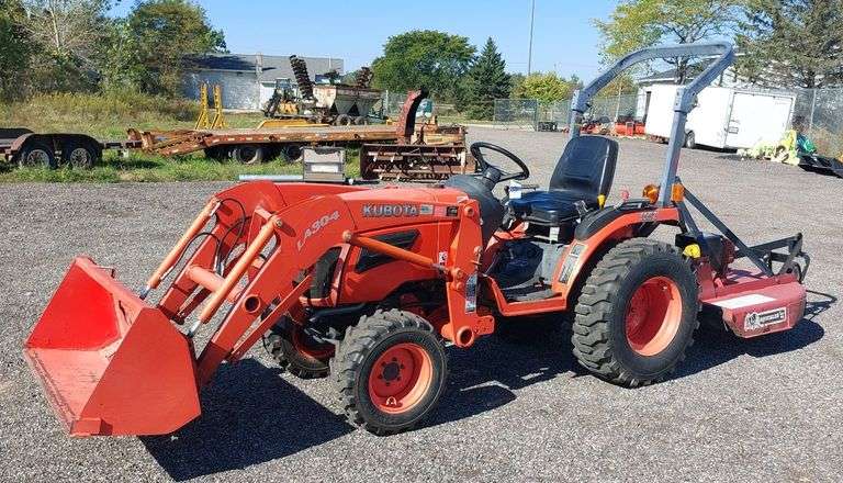 2008 KUBOTA B2320 HSD Front Loader w/ 42" Rotary Cutter image