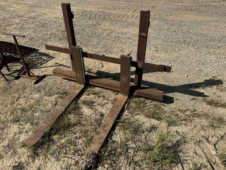 Pallet forks, for a Case 580L image