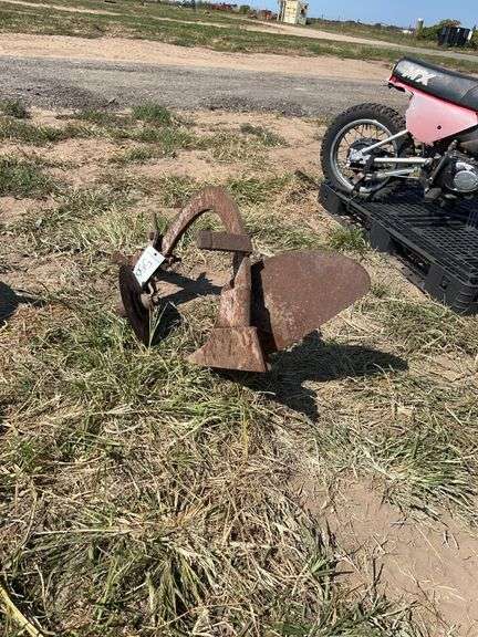 1 bottom plow, row:5 image