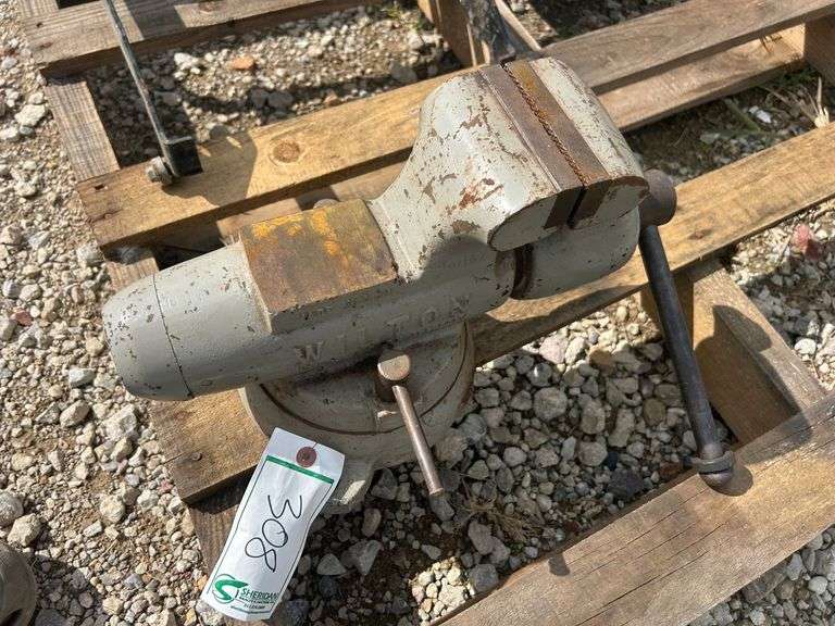 1957/1958 Wilton Bench Vise image