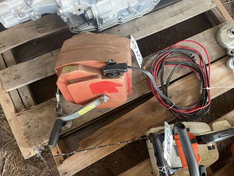 12 volt boat trailer winch, bldg:green image