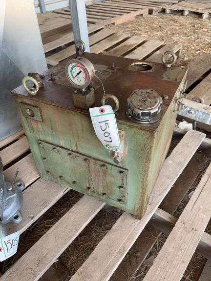 Hydraulic tank 16 gallon, bldg:green image