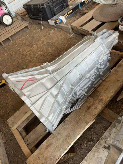 (1) 8 L 90 GM transmission, bld: green image