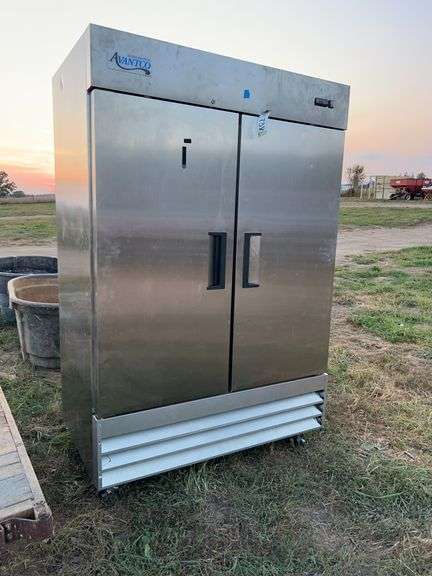 2 door commercial refrigerator, row:7 image