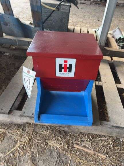 McCormick International Bird feeder, bld: green image