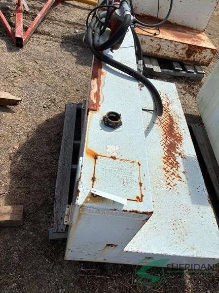 Fuel Tank with Electric Pump image