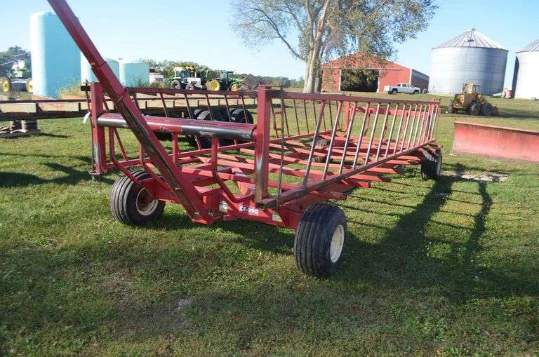 E-Z Trail CF-890 Feeder Wagon image