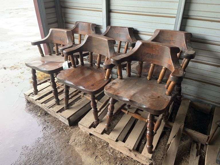 (6) kitchen chairs, bldg:locked image