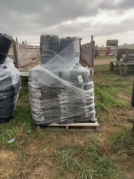 Pallet of nursery growing pots, row:8 image