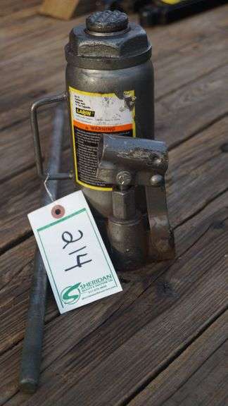 Hydraulic Bottle Jack image