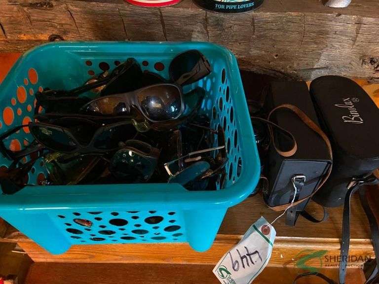 Sun glasses and binoculars image