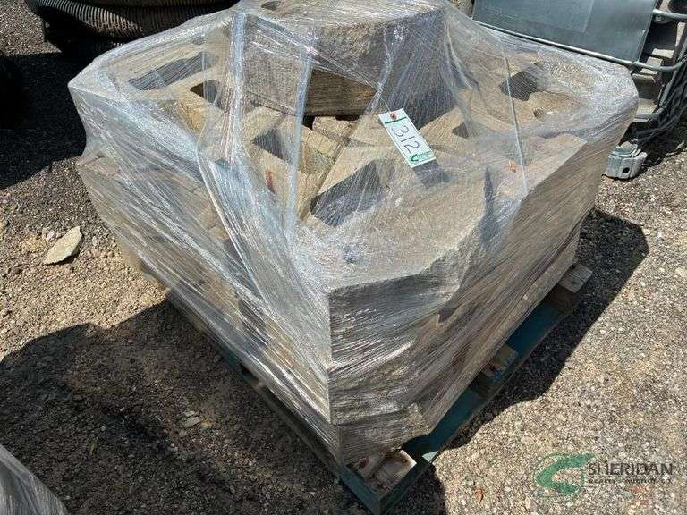 Partial Pallet of Retaining Wall Blocks image