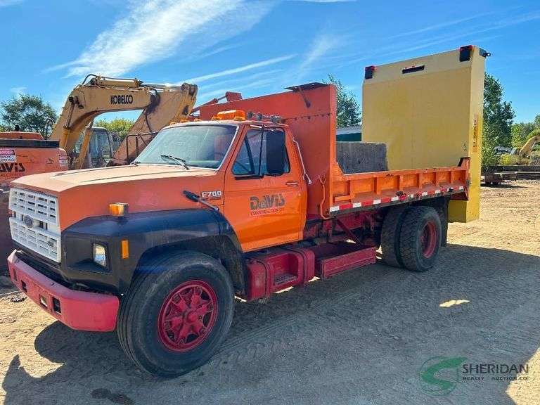 1991 Ford F700 Truck, VIN # 1FDXK74P7MVA05614 image