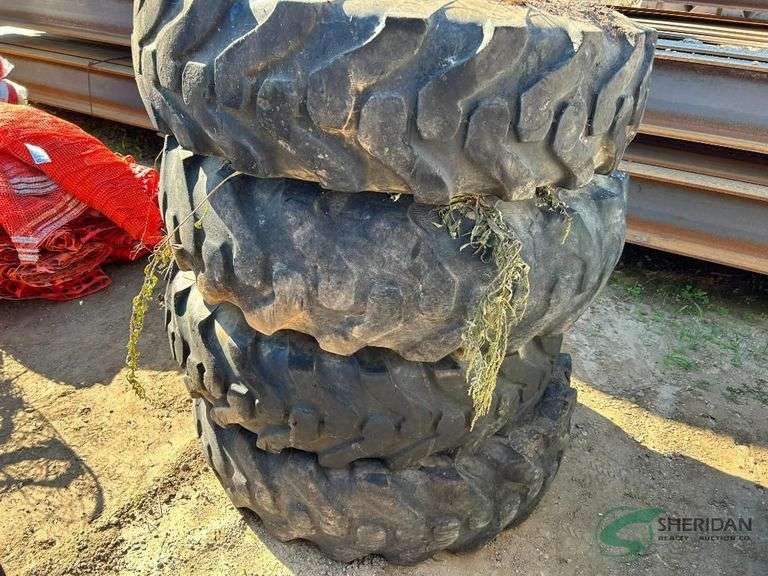 (4) Tires on Rims image