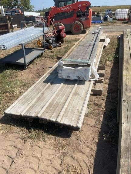 Tin siding/ roofing 10'6" and trim 36", row:6 image